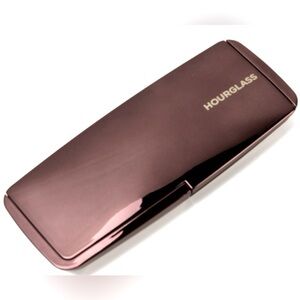 Hourglass eyeshadow palette in Exposure